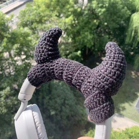 Crochet Headphone Ears, Crochet Headset Accessories, Headphone Accessories Crochet, Crochet For Headphones, Headset Crochet, Crochet Horns, Crochet Headphone Accessories, Headphone Crochet, Headphones Crochet