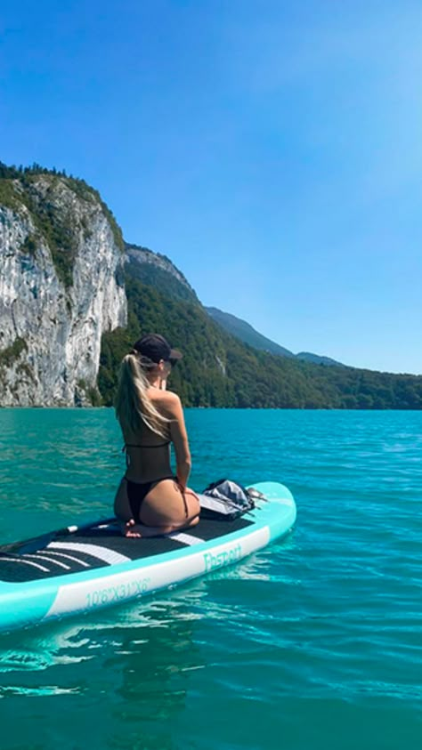 Experience the ultimate in water sports with our versatile inflatable paddle board. Durable, portable, and ready for your next adventure. Order now! Hit the link for the full description. #paddleboard #summeradventure #summerbucketlist #inflatablepaddleboard #standuppaddleboard #outdooradventures #paddleboarding #watersports #beachlife #adventuretime #exploreoutdoors #surfing Sunrise Paddle Boarding, Paddle Board Poses, Paddle Board Instagram Pictures, Paddle Board Photoshoot, Paddle Board Pics, Paddle Boarding Pictures Instagram, Stand Up Paddle Boarding Aesthetic, Paddleboard Aesthetic, Lake Inspo Pics