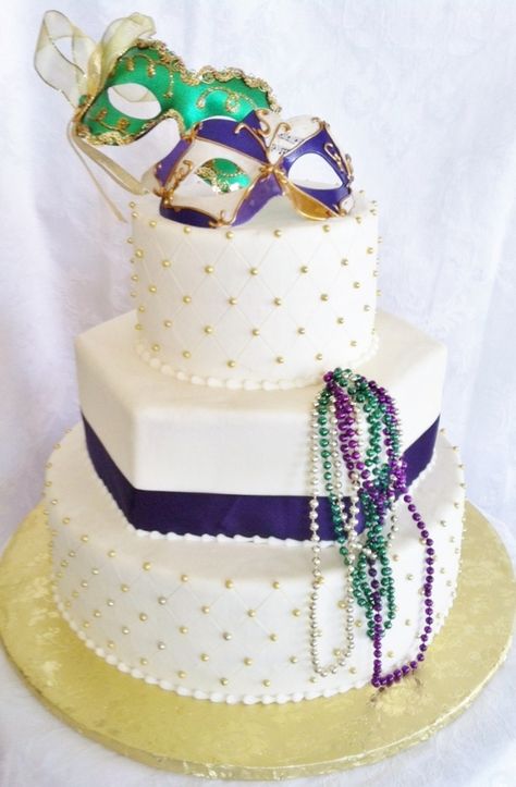 Mardi Gras Wedding Cake, Mardi Gras Wedding Theme, Mardi Gras Cake, Mardi Gras Wedding, Wedding Cake Images, Masquerade Theme, Pear Cake, Cake Buttercream, Ice Cake