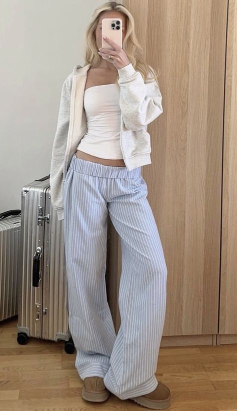 indigo ivers, the right move. Striped Lounge Pants, Stockholm Fashion, Winter Fits, Mode Inspo, Really Cute Outfits, Dream Clothes, Simple Outfits, Everyday Outfits, Pretty Outfits