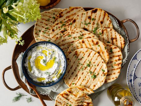 Pita And Tzatziki, Tzatziki Dip, Cucumber Uses, Greek Dinner, Greek Dip, Greek Pita, Homemade Recipe Books, Mediterranean Breakfast, Impressive Dinner