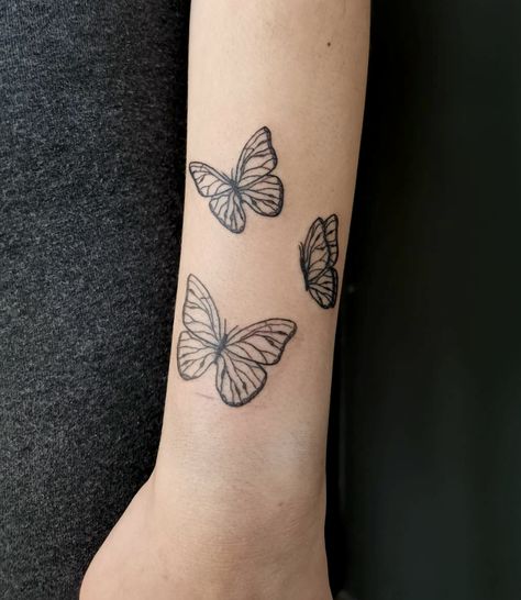 Three Butterflies Tattoo Arm, Three Butterfly Tattoo Designs, Multiple Butterfly Tattoo, Three Butterfly Tattoo, Spinal Tattoo Women, Three Butterflies Tattoo, Tattoos Ideas Female, Women Tattoos Ideas, Sis Tattoo