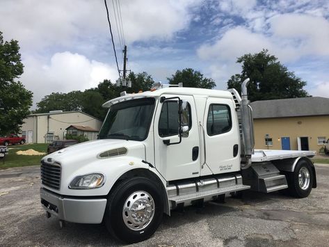 Truck Camper Shells, Jeep Pickup Truck, Work Trucks, Truck Flatbeds, Camper Shells, Freightliner Trucks, Dually Trucks, Medium Duty Trucks, Flatbed Trailer