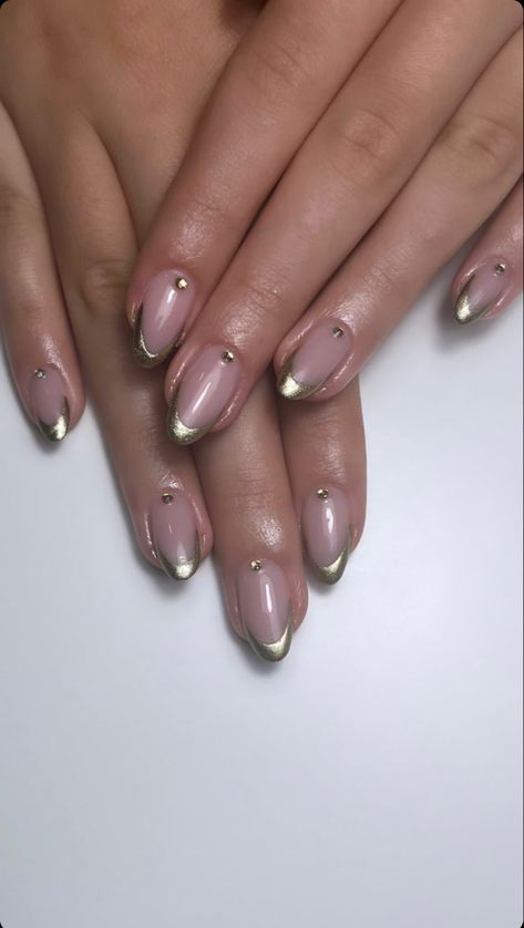 Light Pink Gold Nails, Mail Inspo Summer, Pink Funky Nails, Coffin Almond Nails, Nail Art Birthday, Pink Nails Flower, Pink Nails Cute, Pink Gold Nails, V Nails