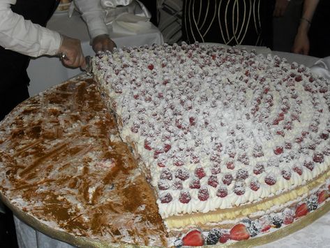 Italian sfoglia wedding cake!!! Sicilian Wedding Cake, Tiramisu Wedding Cake, Italian Wedding Cake, Sicilian Wedding, Italian Wedding Cakes, Italian Cake, August 17, Italian Wedding, Wedding Cake