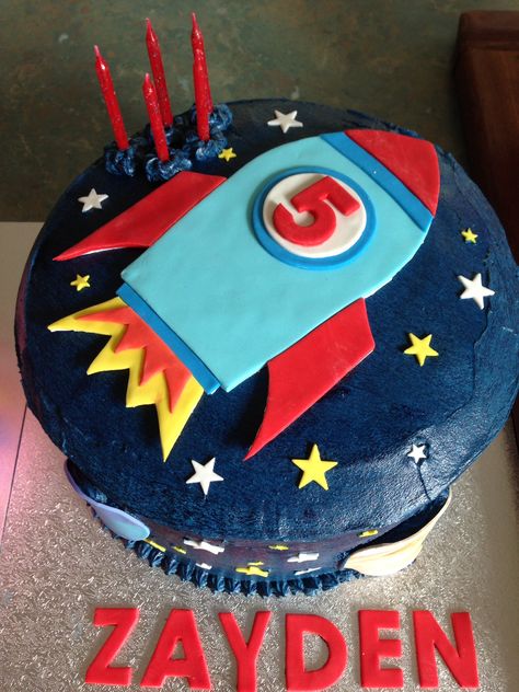 Rocket Ship Cake Rocketship Birthday Cake, Rocket Shaped Cake, Easy Rocket Cake, Rocket Cake Ideas, Rocket Ship Birthday Cake, Rocket Cakes For Boys, Space Rocket Cake, Rocket Birthday Cake, Rocketship Cake