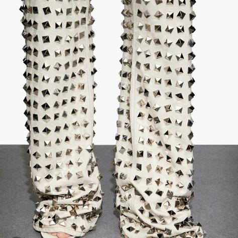 Studded Jeans Outfit, Art Pics, Board Art, Studded Jeans, Brand Magazine, Current Mood, Urban Outfits, Stockholm, Acne Studios