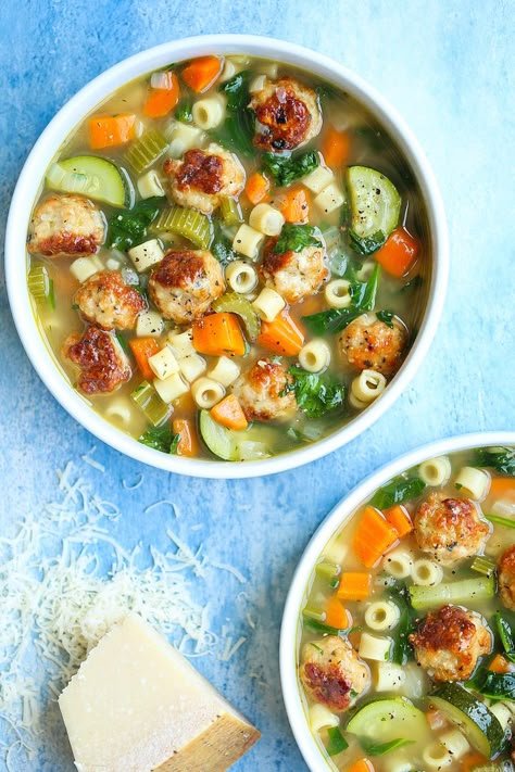 Summer Minestrone with Turkey Meatballs - Damn Delicious Summer Minestrone, Summer Soup, Dinners To Make, Pasta Soup, Turkey Meatballs, Minced Meat, Zucchini Noodles, Minestrone, Hearty Soups