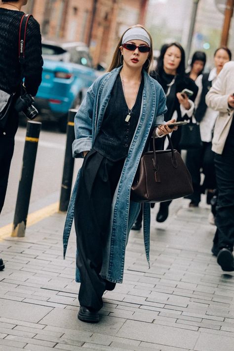 Best Street Style Photos From Shanghai Fashion Week Spring 2025 [PHOTOS] Shanghai Fashion, Shanghai Fashion Week, Fashion Week Street Style, Shanghai, Fashion Week Spring, Fashion Photo, Fashion News, Fashion Week, Street Style