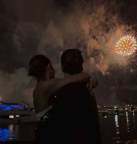 Fireworks With Boyfriend, Fireworks Date, Boyfriend Date Night, New Year's Kiss, This Kind Of Love, Me N Him, Dream Relationship, Lover Girl, The Love Club