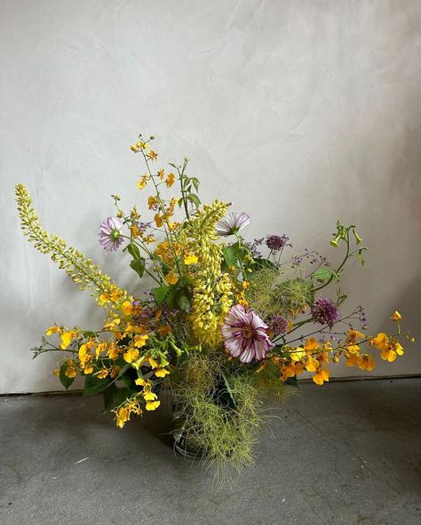 Fox Fodder Flowers (@foxfodderfarm) • Instagram photos and videos Summer Dinner Parties, Fox Fodder Farm, Dinner Party Summer, Place An Order, Table Books, Summer Dinner, Coffee Table Books, Dinner Parties, Your Special