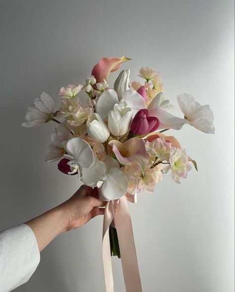 Faux Orchid Bouquet, Lillies Wedding Boquet, Lotus Bouquet Wedding, Hand Bouquet Wedding Elegant, Wedding Bouquets With Orchids, Engagement Bouquet, Romantic Wedding Bouquet, Orchid Bouquet Wedding, Unique Bridal Bouquets