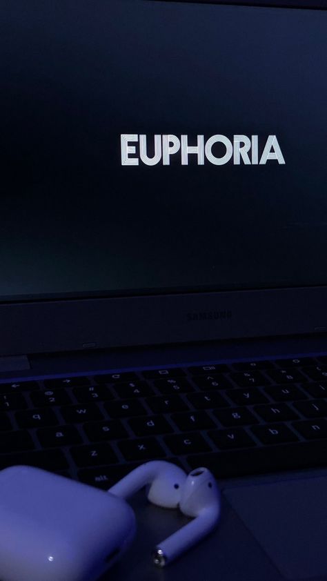 AirPods, chill, euphoria, Netflix, Netflix and chill, euphoria night, Chromebook, aesthetic, dark aesthetic, instagram story, instastory, Watching Euphoria Laptop, Aesthetic Euphoria Pictures, Euphoria Wallpaper Iphone, Euphoria Background, Euphoria Aesthetic Wallpaper, Euphoria Wallpaper, Rue Bennett, Euphoria Aesthetic, Playlist Covers Photos