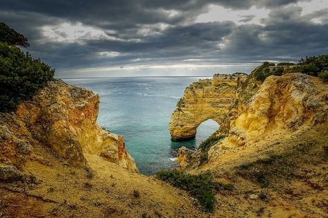 Things To Do In Portugal, Portugal Algarve, White Building, Snorkeling Gear, Portugal Travel, Boat Tours, Beautiful Places To Travel, Algarve, How To Level Ground