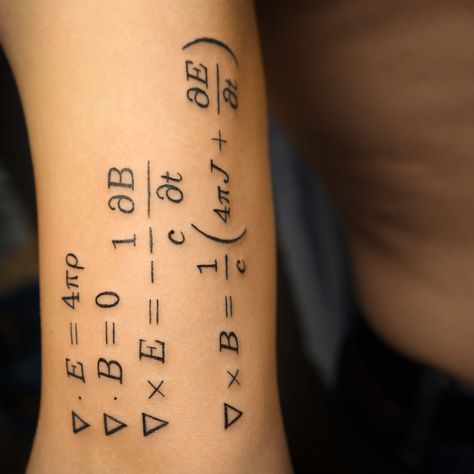 “Energy is liberated matter, matter is energy waiting to happen.” - Bill Bryson Maxwell's Equations #cheatsheet by @dzulking #maxwellsequations #mathematicaltattoo #physicsequations #partialdifferentialequations #electromagnetism #typography #letteringtattoo #type #scripttattoo #words #texttattoo #text #letters #seattletattoo #pnwtattoos #pnwartists #tattooaesthetic #tattooinspiration #tattoogoals #equationtattoo #physicstattoo #tataujedematematicas #tatuajedefisica #tatuajedeletra #tatuaje Physics Tattoo Science, Mathematics Tattoo, Mathematical Tattoo, Math Tattoo, Maxwell Equations, Physics Tattoos, Seattle Tattoo, Tool Tattoo, Hyper Realistic Tattoo