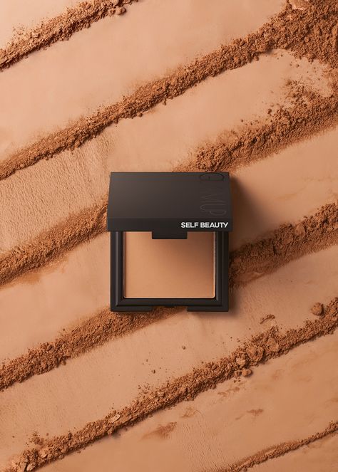 Pressed Powder Photography, Compact Powder Photography, Fresh Cosmetics, Creative Advertising Photography, Makeup Pallets, Model Nails, Photoshoot Makeup, Beauty Products Photography, Skin Essentials