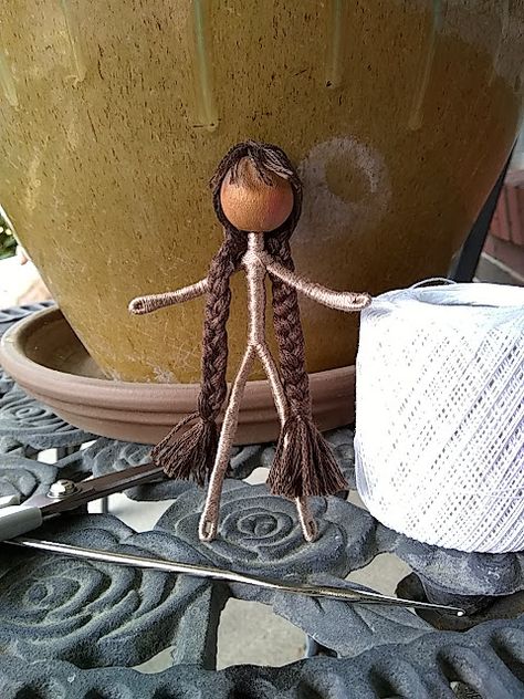 By Hook, By Hand: Innocent joys Bendy Dolls Tutorial, Wood Peg Dolls, Yarn Dolls, Worry Dolls, Bendy Doll, Fairy Crafts, Doll Diy Crafts, Clothespin Dolls, Pin Doll