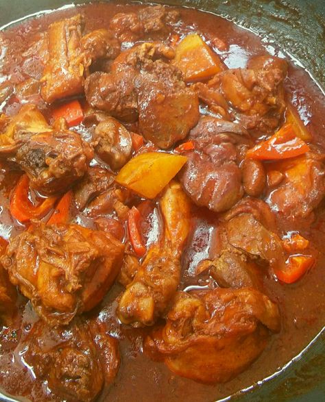 Chicken Afritada Chicken Afritada, Safari Birthday, Basketball Pictures, Food Culture, Food Obsession, Food Cravings, Pot Roast, Soups And Stews, Stew