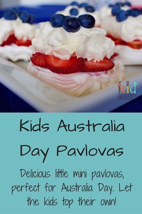 Traditional Australian Food, Mini Pavlovas, Super Easy Desserts, Pavlova Recipe, World Thinking Day, Australia Food, Australian Food, Desserts For A Crowd, Australia Day