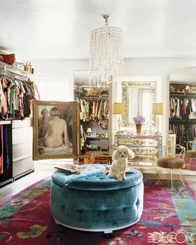 WHIMSICAL CLOSET For fashion designer Nanette Lepore's Manhattan townhouse, decorator Jonathan Adler devised a colorful and shimmering dressing room that nods to old-time Hollywood glamour. White Office Space, Dressing Room Mirror, Celebrity Closets, Closet Room, Dream Closets, Closet Inspiration, Dressing Room Design, Closet Designs, Celebrity Houses