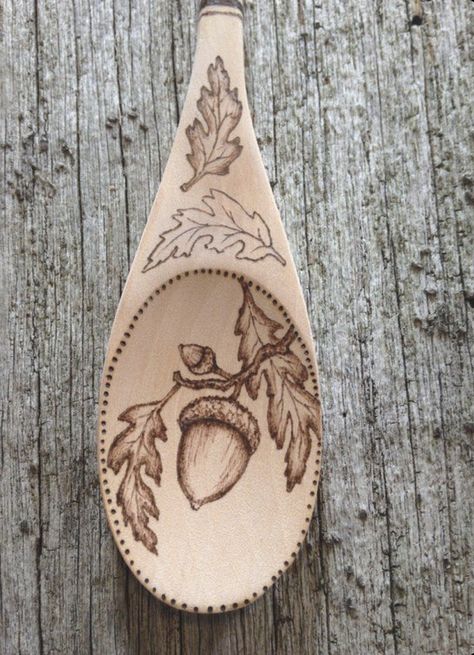 Nature Wood Burning, Earth Home Decor, Beginner Wood Burning, Wood Burn Spoons, Wood Burning Patterns Stencil, Wood Burning Stencils, Wood Burning Techniques, Wood Burn Designs, Spoon Crafts