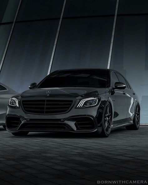 Kereta Sport, Mercedes Brabus, Black Mercedes, Mercedes S63, Mercedes Benz S550, Mercedes Benz Classic, Best Classic Cars, Mercedes Car, Benz S Class