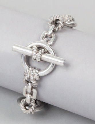 Hermès - Douarnenez - argent, noeuds tréssés et anneaux, fermeture bâtonnet Paris Bracelet, Hermes Paris, Le Lot, Bling Bling, Napkin Rings, Paris, Bracelet, Chain, Silver