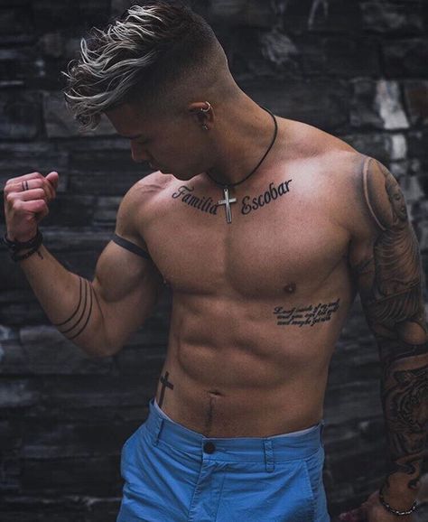 Soccer Player Tattoos, Let It Go Tattoo, Rib Tattoos For Guys, Go Tattoo, Full Tattoo, Herren Style, Tattoo Inspiration Men, Gym Photos, Chest Tattoo Men