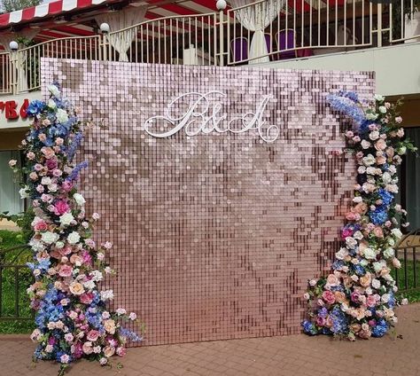 Shimmer Wall Backdrop Wedding, Shimmer Wall With Flowers, Shimmer Wall Backdrop With Flowers, Photowall Event, Sequin Wall Backdrop Wedding, Shimmer Backdrop With Flowers, Photobooth Backdrop Event, Pink Shimmer Backdrop, Iridescent Shimmer Wall