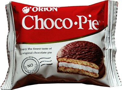 Try Treats | Choco Pie | Snack Box Gift Choco Pie Aesthetic, Snack Box Gift, Pie Aesthetic, Pie Box, Choco Pie, Asian Snacks, Chocolate Pie, Ice Cream Cookies, Snack Packs