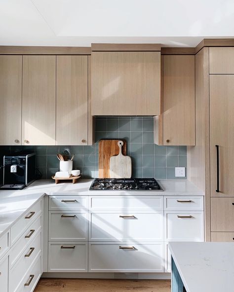 The cascading light in this kitchen vista is beyond dreamy!!⁠ Nyla Free Designs Inc. @nylafreedesigns #nfdirosedale #nfdi #nylafreedesigns White Upper Cabinets Wood Lower, Modern Eclectic Living Room, White Upper Cabinets, Light Wood Kitchens, Lower Cabinets, Eclectic Dining Room, Light Wood Cabinets, Eclectic Dining, Modern Laundry Rooms