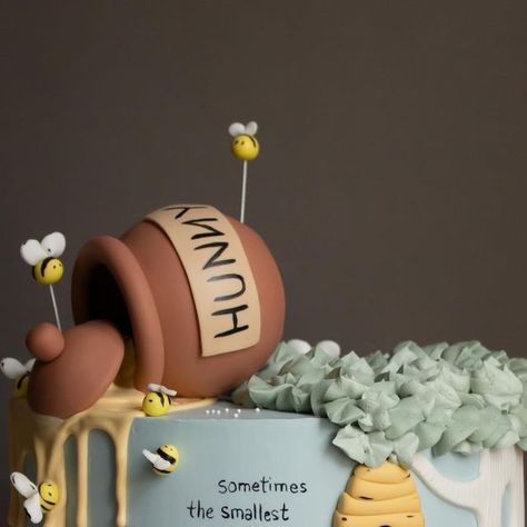 The August Cake Co. on Instagram: "Winnie the Pooh to celebrate a baby boy. 🍯🩵  This theme never gets old. So many sweet details!  Inside: 8” red velvet cake with cream cheese frosting  . . . #theaugustcakeco #winniethepoohcake #winniethepoohbabyshower #winniethepooh #babyshowercake #babyshowertheme #nashvillecake #nashvillebaker #nashvillebakery #nashvillecakes #nashvillecustomcakes #hendersonvilletn" August Cake, Classic Winnie The Pooh Cake, Pooh Cake, Baby First Birthday Themes, Winnie The Pooh Cake, Baby First Birthday Cake, Cake With Cream Cheese Frosting, Classic Winnie The Pooh, First Birthday Themes