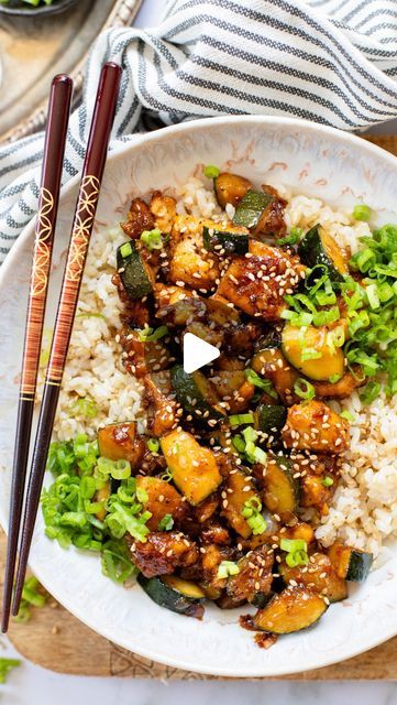 Rene Barker | Nothing says summer like zucchini! And this Zucchini & Tofu Stir Fry is the perfect way to use your zucchini up this summer! This recipe is... | Instagram Tofu Stir Fry, One Skillet, Tofu Recipes, Stir Fry, Summer Recipes, Skillet, The Recipe, 30 Minutes, Zucchini