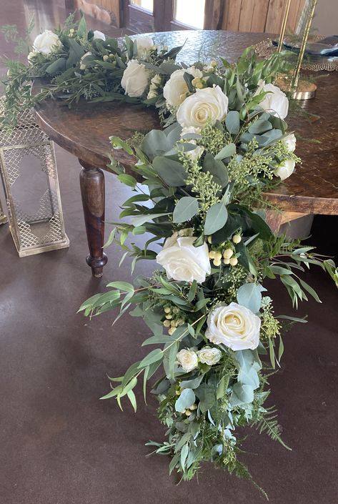 Eucalyptus Flower Arrangement Wedding, White Eucalyptus Centerpiece, Eucalyptus And White Rose Wedding, Eucalyptus And Rose Wedding, Eucalyptus Centerpiece Wedding Table Decor, Eucalyptus Garland Wedding, Eucalyptus Garland Centerpiece, Eucalyptus Garland With Flowers, Roses And Eucalyptus