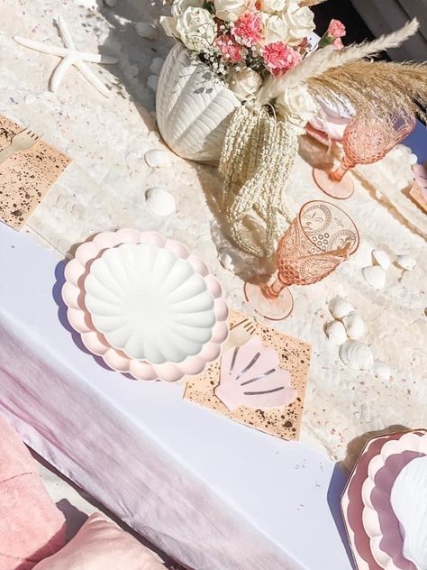 Shell Birthday Party Decorations, Aesthetic Mermaid Party, Seashell Party Decorations, Beach Theme Baby Shower Ideas Girl, Shellebrate First Birthday, Beach Baby Shower Theme Girl, Shellabration Party, Seashell Birthday Party Ideas, Boho Mermaid Birthday Party