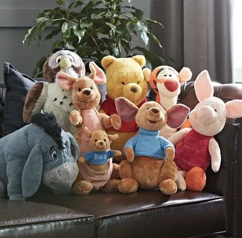 Pooh Bebe, Friends Clothing, Winnie The Pooh Pictures, Winnie The Pooh Plush, Cute Winnie The Pooh, Winnie The Pooh Friends, Pooh Quotes, Disney Plush, Disney Addict