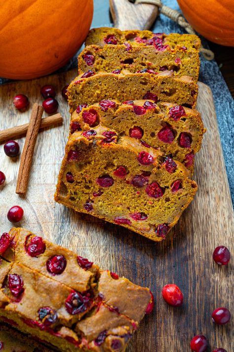 Cranberry Pumpkin Bread, Pumpkin Nut Bread, Pumpkin Cranberry Bread, Cranberry Pumpkin, Cranberry Bliss Bars, Closet Cooking, Nut Bread Recipe, Moist Pumpkin Bread, Pumpkin Cranberry