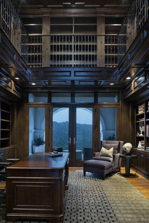 Mansion Office Luxury, Home Office Mansion, Mansion Office Room, Dream Office Luxury, Mansion Office, Luxury Home Library, Library Designs, Library Office, Home Library Design