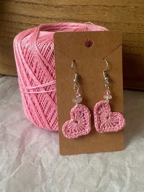 Crocheted heart earrings are perfect for Valentine's Day or any occasion! Crochet Jewellery Patterns, Crocheted Earrings, Crocheted Heart, Earrings Crochet, Bracelet Crochet, Crochet Jewellery, Confection Au Crochet, Crochet Jewelry Patterns, Crochet Earrings Pattern