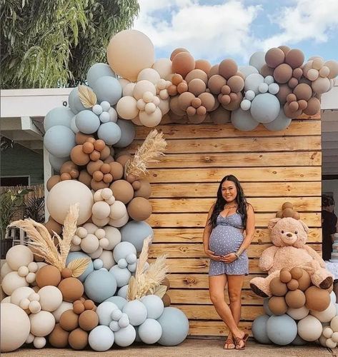 Nude Balloon Arch, Birthday Balloon Backdrop, Baby Boy Balloons, Baby Shower Balloon Arch, First Birthday Balloons, Baby Shower Boho, Bear Baby Shower Theme, Balloon Arch Kit, Boy Baby Shower Ideas