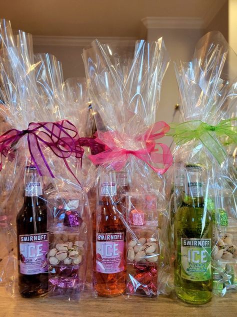 Bday Party Favors For Adults, Prizes For Adults Cheap, Birthday Prize Ideas, Mini Liquor Bottle Gift Ideas Birthday, Favor Gifts Ideas, Adult Candy Bags, Tumbler Gift Basket Ideas, Adult Valentines Gifts, Mother’s Day Ideas For Adults