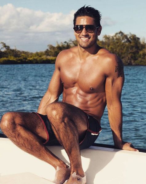 His good looks certainly help his popularity Jeremy Jauncey, Ruth Langsford, Influential People, Gave Up, Social Media Site, Travel The World, Instagrammer, Men's Beauty, Man Crush