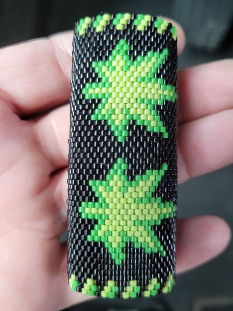 Beaded Lighter Case Patterns, Beaded Lighter Case Patterns Free, Beaded Lighter, Seed Bead Patterns Free, Lighter Cover, Native American Beadwork Patterns, Diy Seed Bead Earrings, Seed Bead Jewelry Patterns, Making Bracelets With Beads