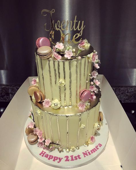 Gorgeous gold buttercream drip cake with cherry blossoms & macarons for a special birthday. Wishing Nimra a very happy 21st birthday… Tiered 21st Birthday Cake, Buttercream Drip Cake, Gold Buttercream, Buttercream Drip, Cake With Cherry, Birthday Wishing, Tier Cakes, Birthday Plans, 2 Tier Cake