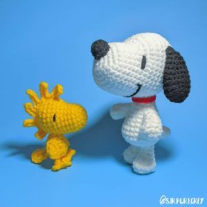 Woodstock (Peanuts) Patrón de ganchillo Amigurumi - Sir Purl Grey Toys Quotes, Woodstock Snoopy, Woodstock Peanuts, Crochet Vintage, Fun Crochet Projects, Single Crochet Stitch, Diy Crochet Projects, Snoopy And Woodstock, Crochet Patterns Amigurumi