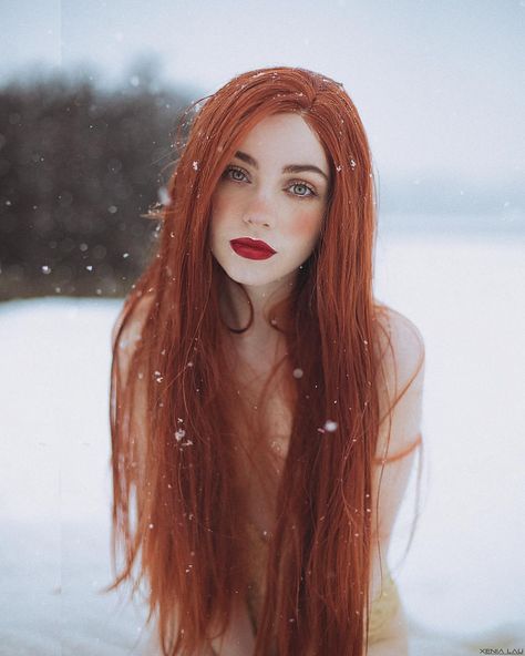 14.9k Likes, 120 Comments - PORTRAIT VISION (@portraitvision) on Instagram: “📷 Photographer: @xenia.lau ✦ Model: @sinisterautumn ✧ Selected by: @klepikovadaria • Great News!…” Xenia Lau, Red Haired Beauty, Red Hair Woman, Beautiful Red Hair, Long Red Hair, Girls With Red Hair, Redhead Beauty, Redhead Girl, Long Red