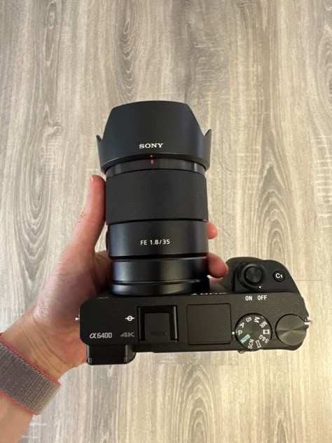 Sony A6400 Camera, Sony Camera Aesthetic, Youtube Equipment, Youtube Camera, Camera For Vlogging, Youtube Vlogging, Aesthetic Content Creator, Boxer Aesthetic, Youtube Setup