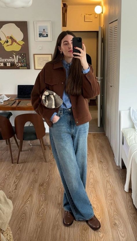 Japan Fall Aesthetic, Teacher Core, Japan Winter, Minimalistic Outfits, Curated Closet, Autumn 2024, Casual Chic Outfit, Swaggy Outfits, Outfit Inspo Fall