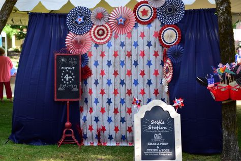 4th of July, backdrop, selfie station. pinwheel, stars, red white and blue Patriotic Backdrop Ideas, Red White And Blue Photo Backdrop, Patriotic Photo Booth, Veterans Day Photo Backdrop, Patriotic Photo Backdrop, 4th Of July Photo Backdrop, Usa Backdrop, Gymnastics Decorations, Red White And Blue Backdrop