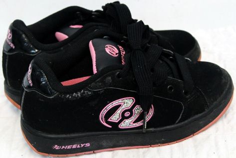 Heely Shoes Black Heelys with pink detailing 7229 Lace up Shows wear, rubbed off sides Women' s/ Girls  Size 5 UK Size 3 Eur Size 35 Approx measurements 8.5" (21.5 cm) length 3.5" (9 cm) width 3.5" (9 cm) total height Please ask any questions if unsure about anything. They are easier than returns Thank You For Viewing Our Listing I am a college student studying engineering in addition to having a family. My hours can be crazy and sometimes hectic. Due to changing classes each semester, the hours Heelys Roller Shoes Outfit, Y2k Shoes Aesthetic, Skater Girl Shoes, Heelys Roller Shoes, Black And Pink Shoes, Studying Engineering, 2000s Shoes, Heelys Shoes, Having A Family